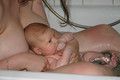 Ann-Rieke: Baden mit Mama