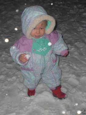 Das erste Mal durch Schnee stöbern 