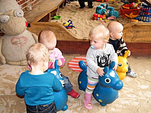 unterwegs zu Pferd :)