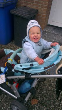 Luca beim spazierengehen