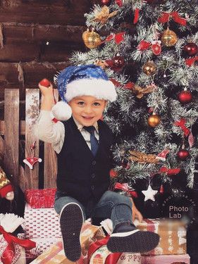 Cedric in voller Vorfreude aufs Weihnachtsfest