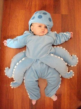 Mausi als Krake Paul (ine)