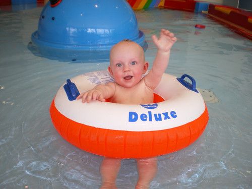 Unser Schatz beim Plantschen 