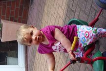 Paulas erste Dreiradfahrt