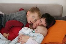 Kuscheln mit meinen zwei Jungs....