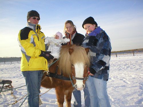 Hier nochmal mit dem Pony "Julchen"!!