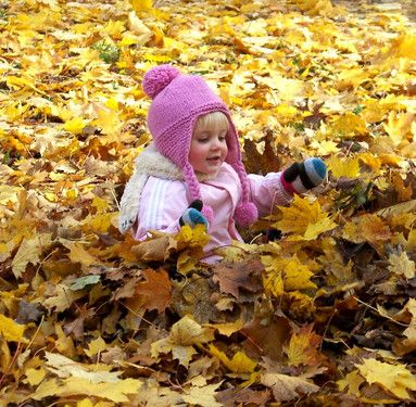 Nora im Herbstglück :)