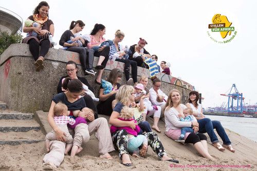 #StillenfürAfrika<br />
Gruppenstillfoto in Hamburg - Sonya Osmy Fotografie Hamburg<br />
<br />
