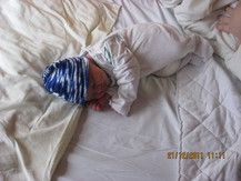 Dominic, der erste Tag nach seiner Geburt