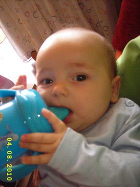 Selber Trinkbecher halten