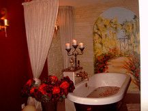 Ich habe mir beim letzten Wellnessurlaub in einem Hotel ein Entspannungsbad gegönnt :-)<br />
So ein Blüten-Bad ist Erholung pur und eine Wohltat für Körper und Seele. Da kann man mal den Alltag vergessen und neue Kraft tanken für den anstrengenden Alltag.                                                                                    