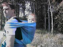 beim Papa im Tragetuch sieht man alles