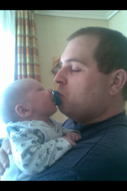 Mit Papa teile ich meinen Schnuller