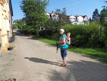 Auf Mamas Rücken reiten