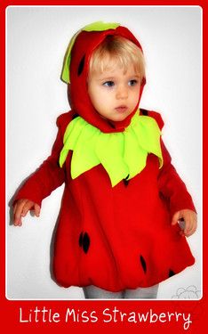 kleines Erdbeermädchen Mia....