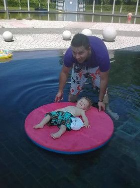 Mit Papi beim Badi :)