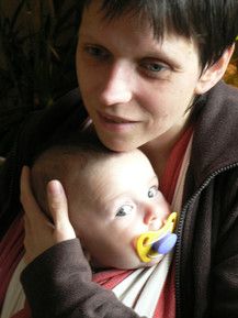 kuscheln u schlafen bei Mama