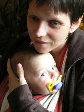 kuscheln u schlafen bei Mama